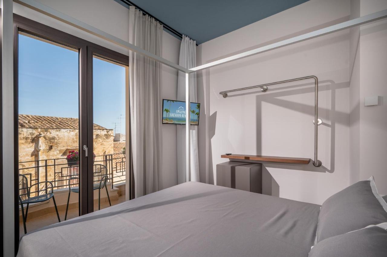 Bed 10.5 - Design Suite Кастелламмаре-дель-Голфо Экстерьер фото