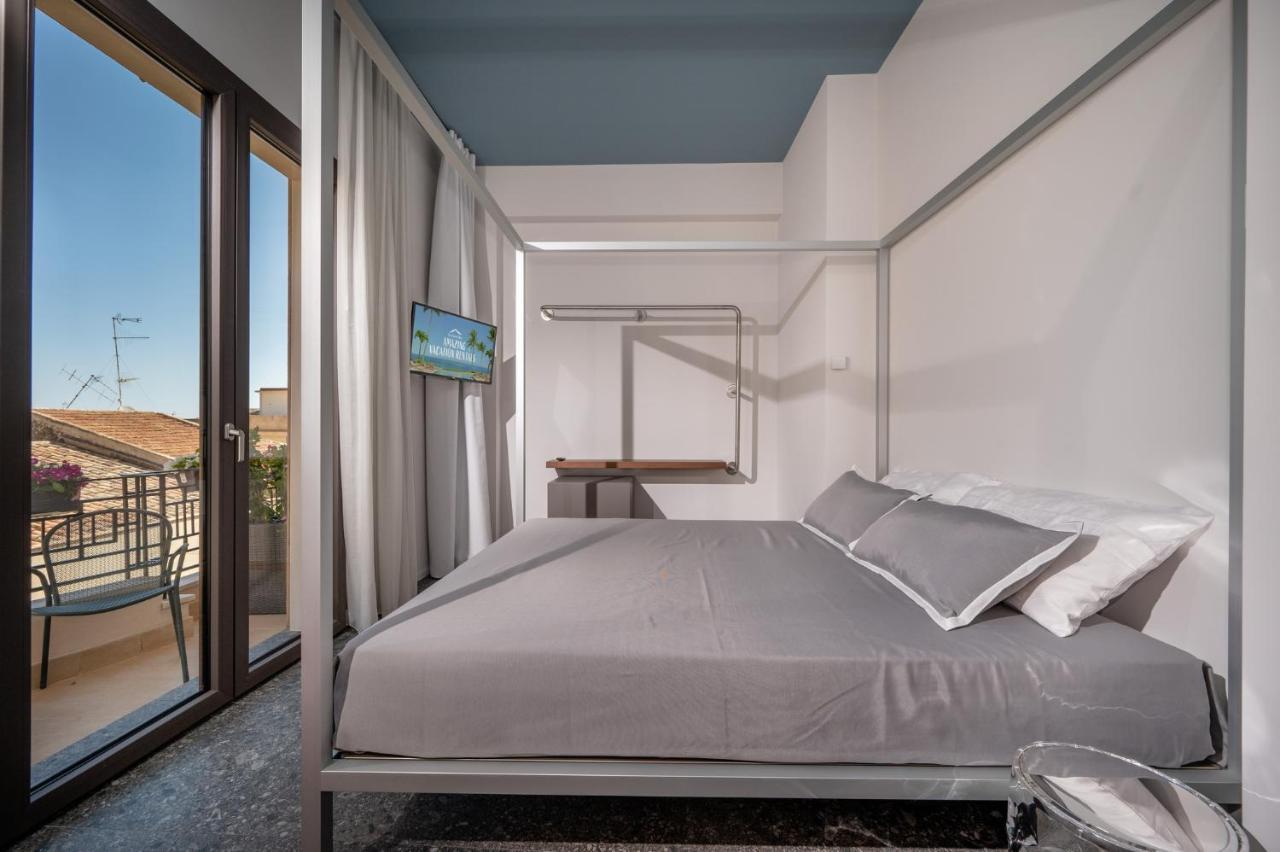 Bed 10.5 - Design Suite Кастелламмаре-дель-Голфо Экстерьер фото